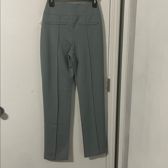 Athleta Pants Womens Sz 0 Green Eastbound Straight Leg Wrinkle Resistant Preppy - Picture 8 of 12